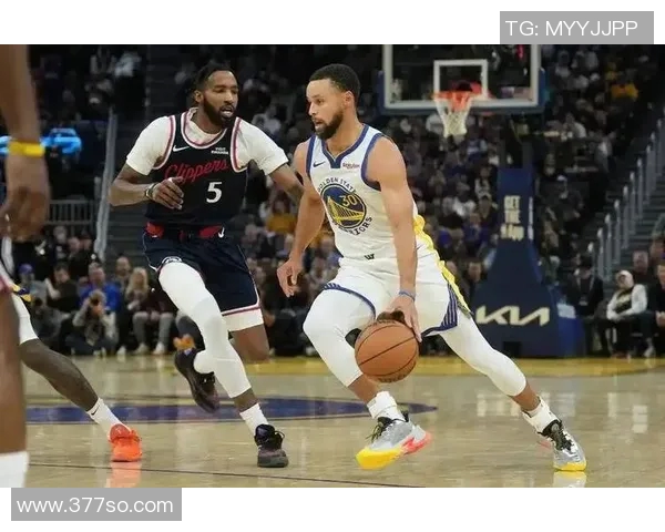 快船惨败勇士！泰伦卢上自杀阵容，伦纳德被限制，仅靠哈登带动！